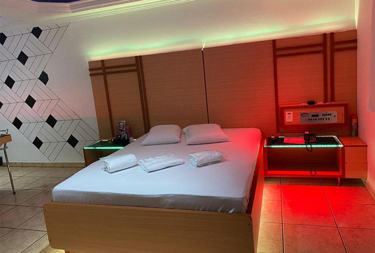 Motel 2000 Guarulhos Pokój zdjęcie